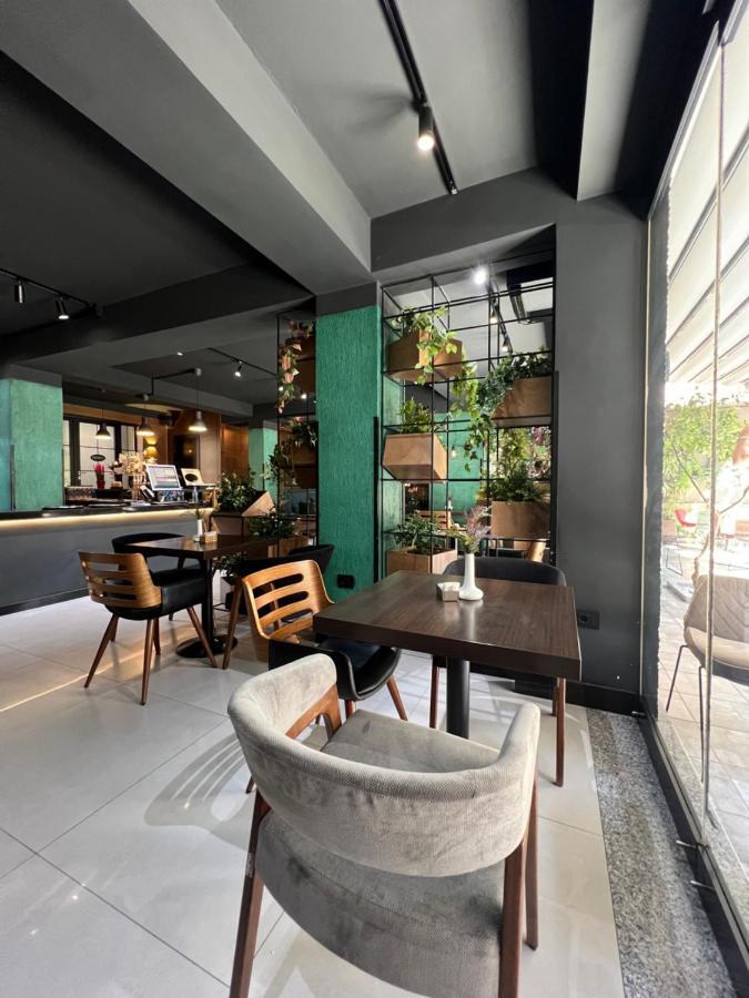 Vila 90 Boutique Hotel Tirana Kültér fotó