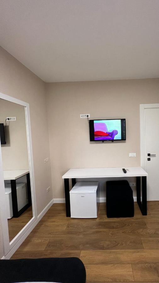 Vila 90 Boutique Hotel Tirana Kültér fotó