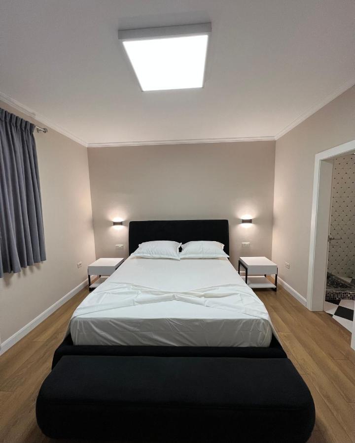 Vila 90 Boutique Hotel Tirana Kültér fotó