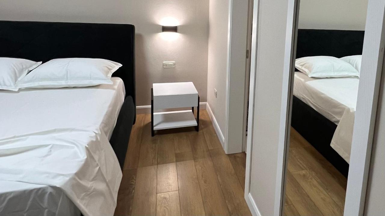 Vila 90 Boutique Hotel Tirana Kültér fotó