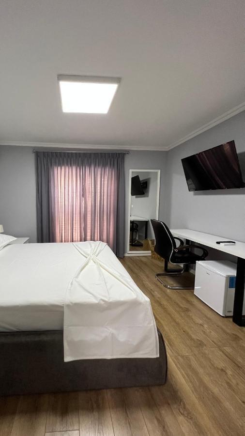 Vila 90 Boutique Hotel Tirana Kültér fotó