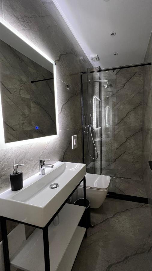 Vila 90 Boutique Hotel Tirana Kültér fotó