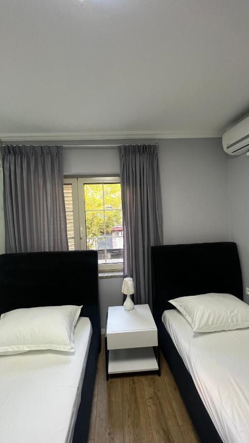Vila 90 Boutique Hotel Tirana Kültér fotó