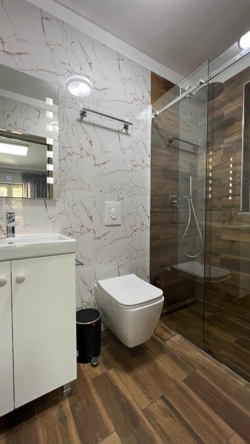 Vila 90 Boutique Hotel Tirana Kültér fotó