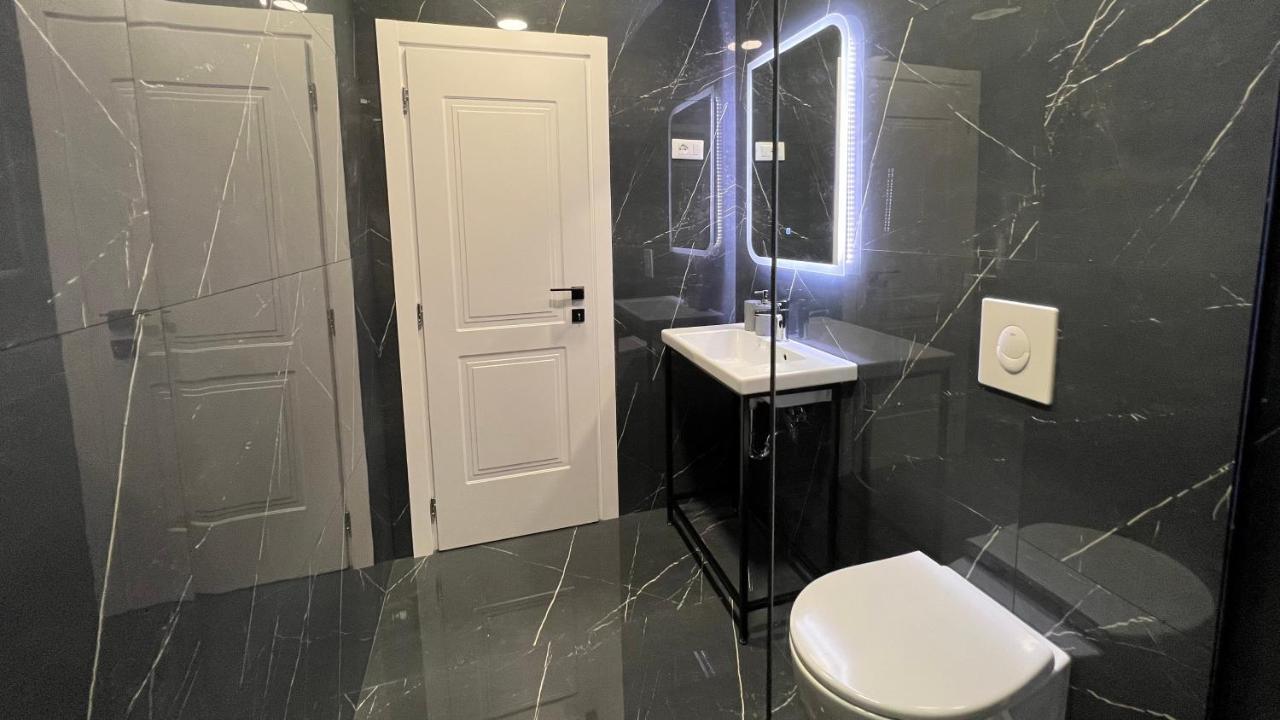 Vila 90 Boutique Hotel Tirana Kültér fotó